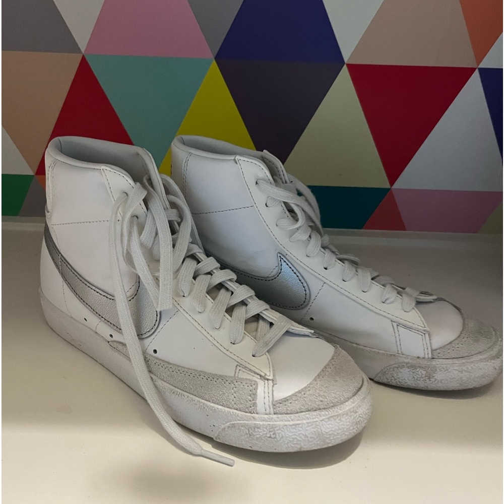 Women’s Nike Blazers Silver!